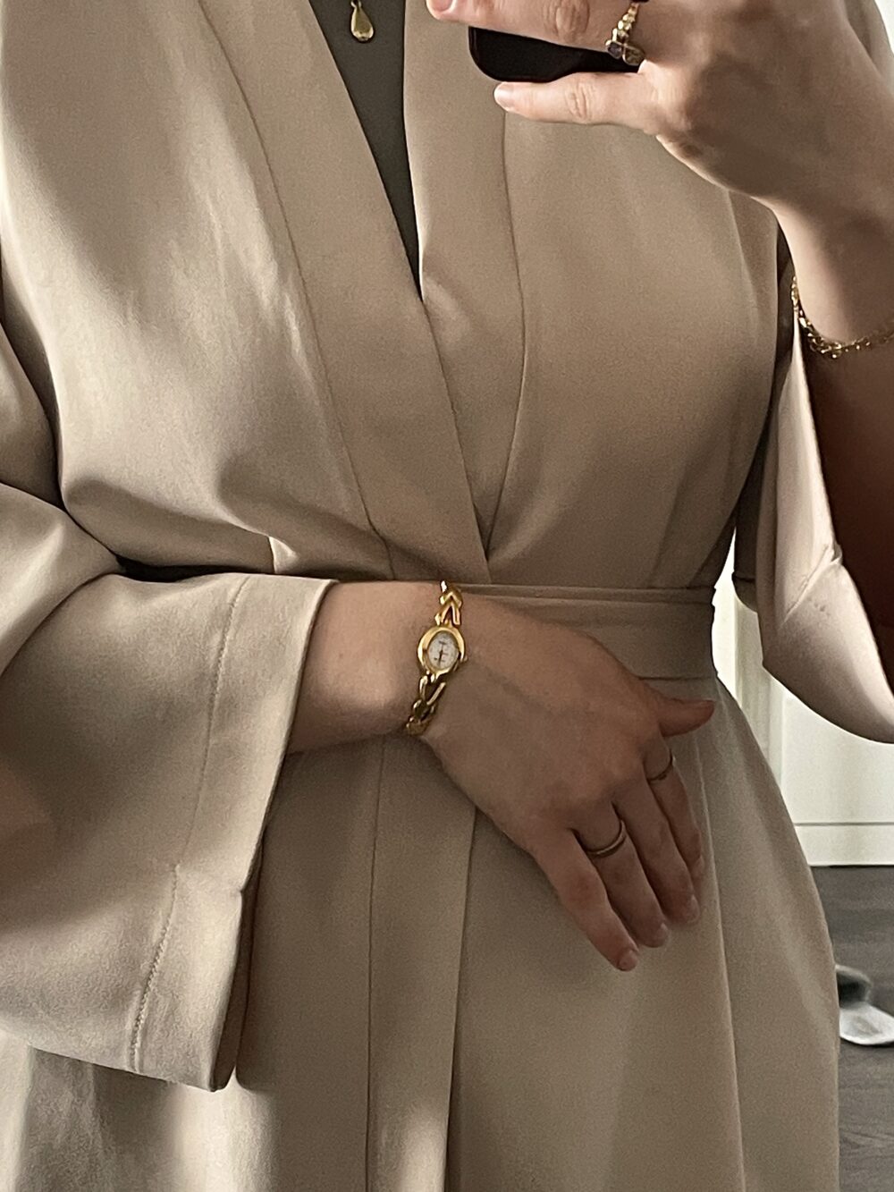 Armitron gold watch - Image 4